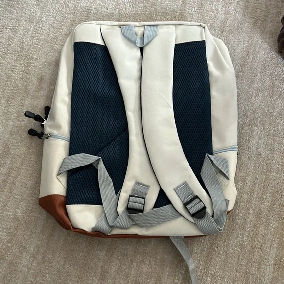 RAW Travel Backpack - Picture 6 of 6